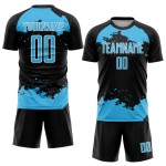 Maglia da calcio personalizzata blu-bianca con frammento di arte astratta, uniforme da calcio nera stampata a sublimazione
